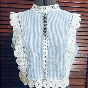 Beautiful top fits size M